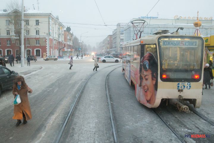 В Новокузнецке не хватает 28 вагоновожатых и 12 водителей троллейбусов