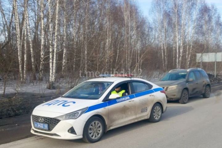 Водитель без прав попался инспекторам на трассе в Кузбассе