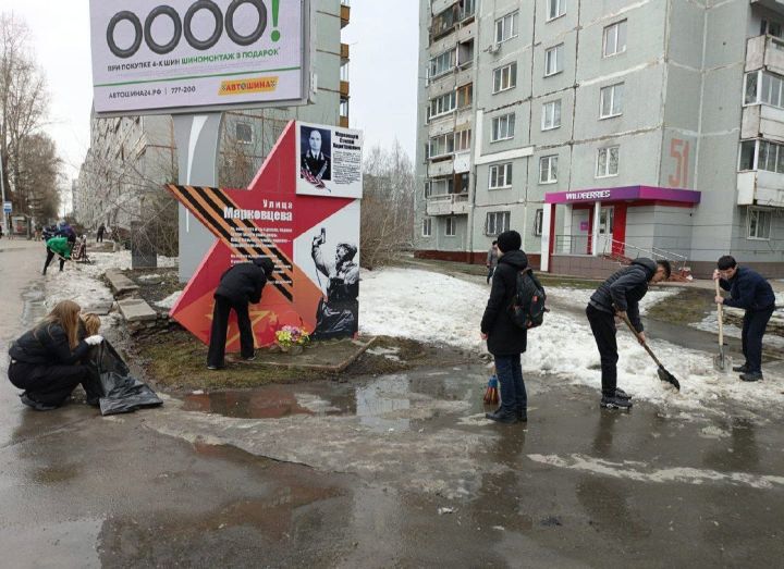 Кемеровчане участвуют в масштабном субботнике