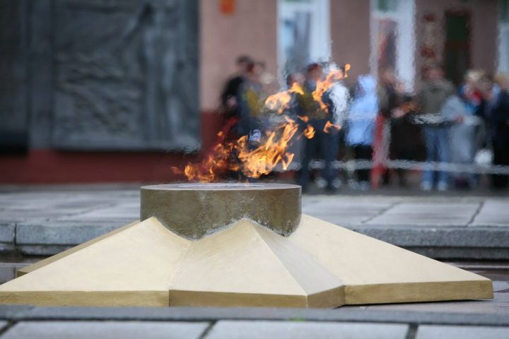 В Кемерове временно погаснет Вечный огонь у памятника героям ВОВ
