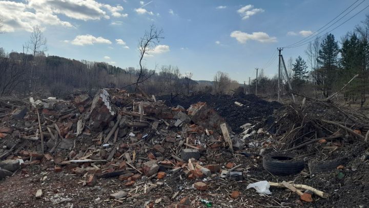 Под Новокузнецком обнаружили свалку со строительным мусором