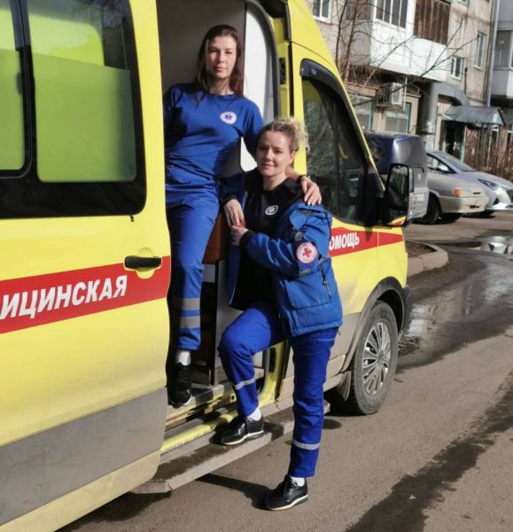 Кемеровские врачи скорой помощи спасли жизнь пожилой пациентке