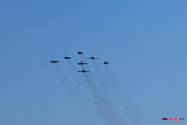 Знаменитые «Стрижи» подарят жителям Кузбасса воздушное шоу