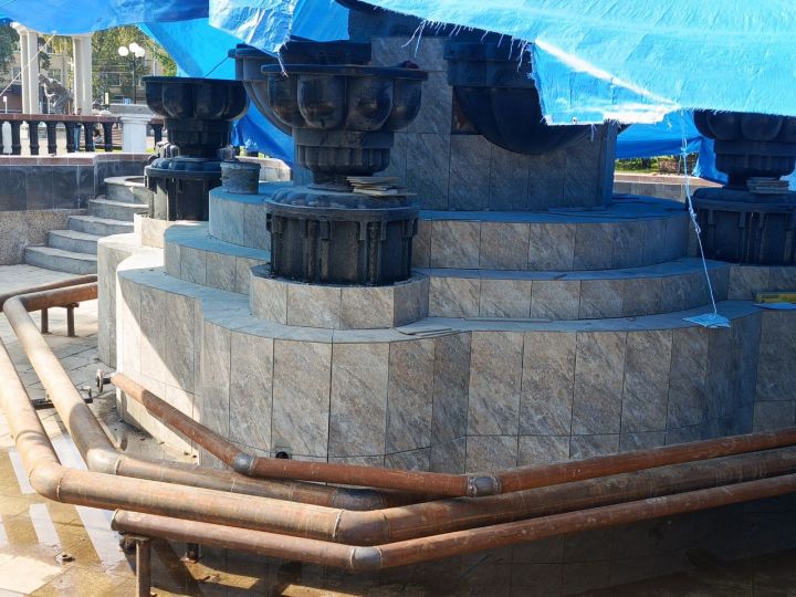 В Новокузнецке ремонт фонтана вышел на финишную линию