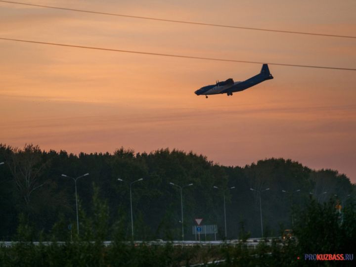 В двух крупных городах Кузбасса задержаны рейсы из-за погодных условий
