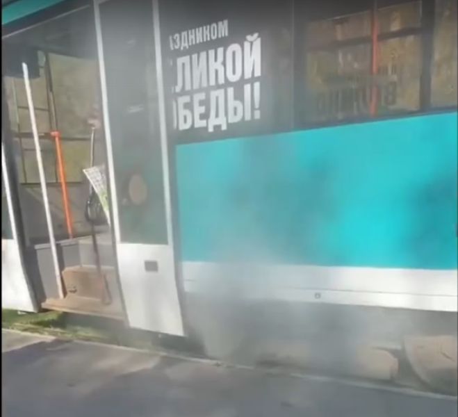 Трамвай с пассажирами задымился в  Кемерове