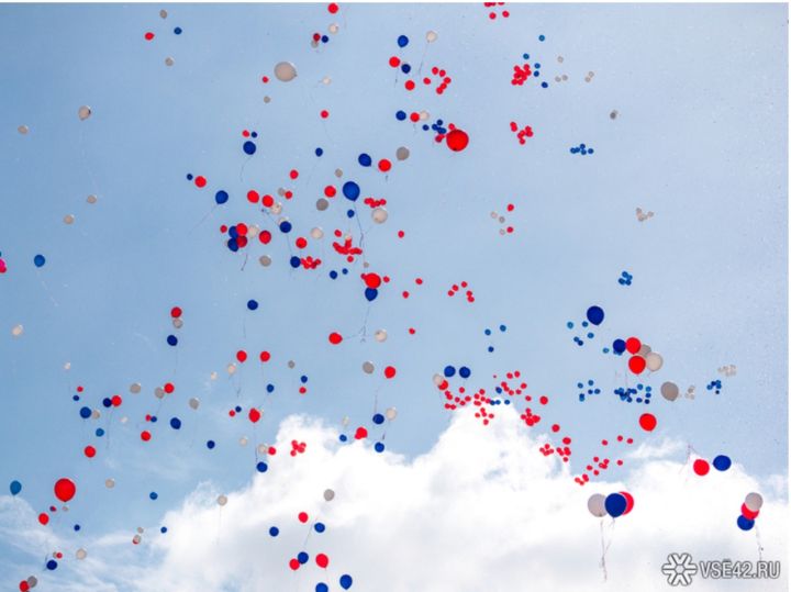 Минтруд утвердил календарь выходных дней на 2026 год: новогодние каникулы продлятся 12 дней