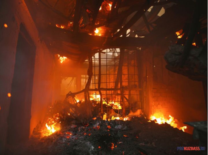 Автомобиль сгорел в Новокузнецке