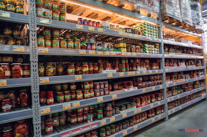 Получать наличные можно прямо на кассе в супермаркете - нужно только произнести кодовую фразу