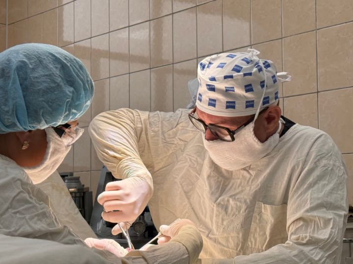 Врачи из Прокопьевска восстановили пациенту большой палец руки, который он потерял в результате взрыва