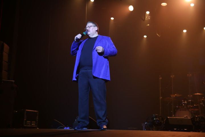 Двойник Михаила Круга спел в Прокопьевске