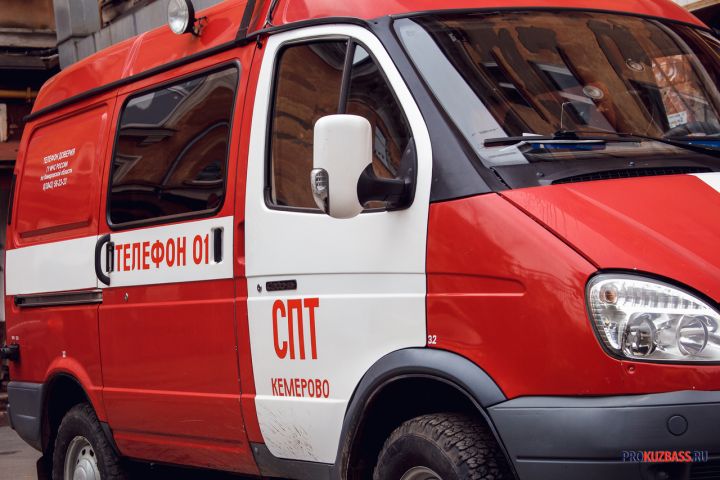 За сутки в Кузбассе пожарные подразделения ликвидировали более 40 пожаров