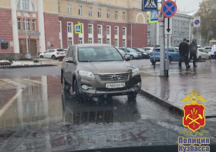 Нарушения правил дорожного движения в Кемерове зафиксировал мобильный патруль