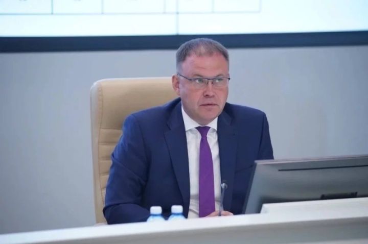 Губернатор Кузбасса поздравил дорожных рабочих с профессиональным праздником