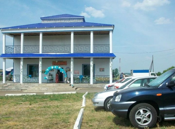 В Кузбассе на продажу выставили кафе на побережье