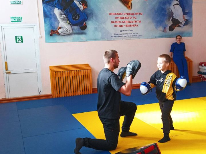 Сельские тренеры в Кузбассе смогут получить по миллиону рублей