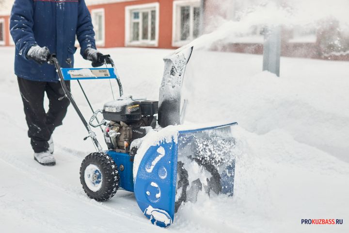 Метели, снег и штормовой ветер накроют Кузбасс в понедельник