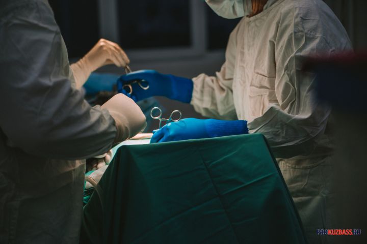 Кузбасские хирурги создали новый мочевой пузырь из кишки пациента