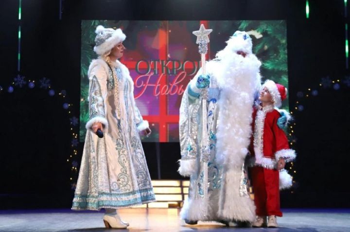 Кемеровский артист готовится к борьбе за звание лучшего Деда Мороза региона