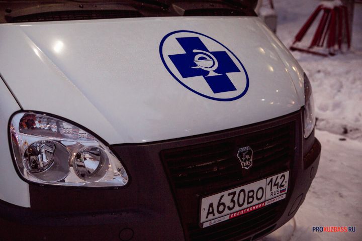 В Кузбассе скорая помощь доставила женщину в больницу спустя 15 часов