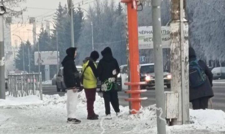 Компания хулиганов устроила опасные шалости в Ленинском районе Кемерова