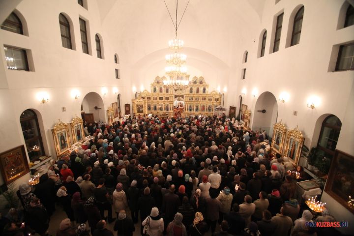Рождественские службы в Новокузнецке пройдут во всех храмах города