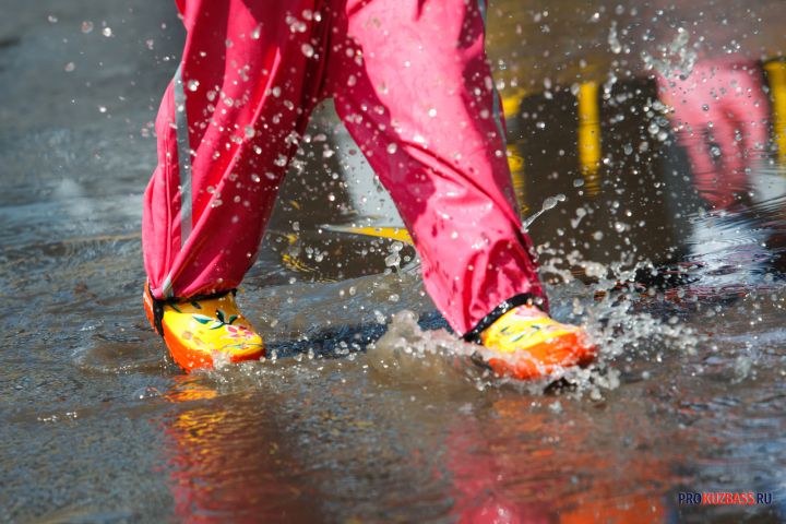 Учёные выяснили, сколько шагов в день реально снижают вред сидячей работы