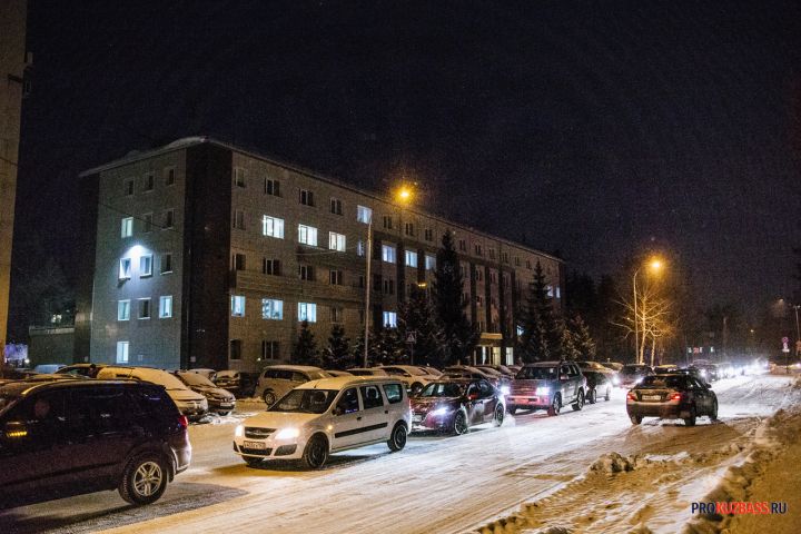 Кемерово встал в пробках