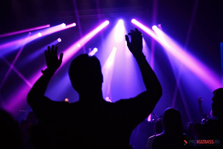 Больше, чем эпоха: «Дискач-90х» украл сердца кемеровчан