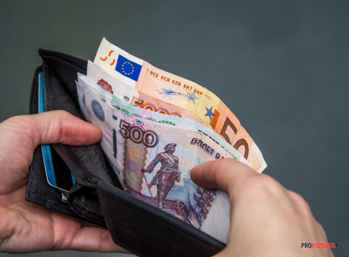 Суд обязал работодателя выплатить кемеровской медсестре недополученные стимулирующие выплаты