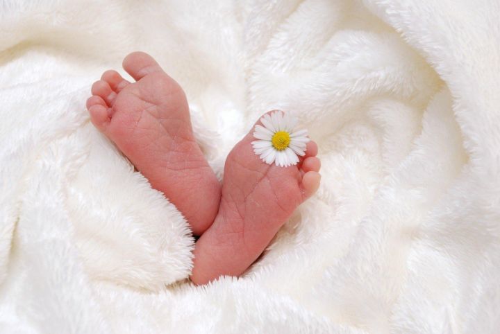 Отцы новорожденных в России могут получить возможность уходить в оплачиваемый отпуск после родов